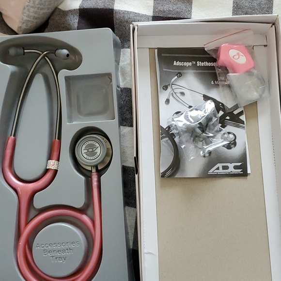 ADC Clinician Stethoscope - Picture 4 of 6